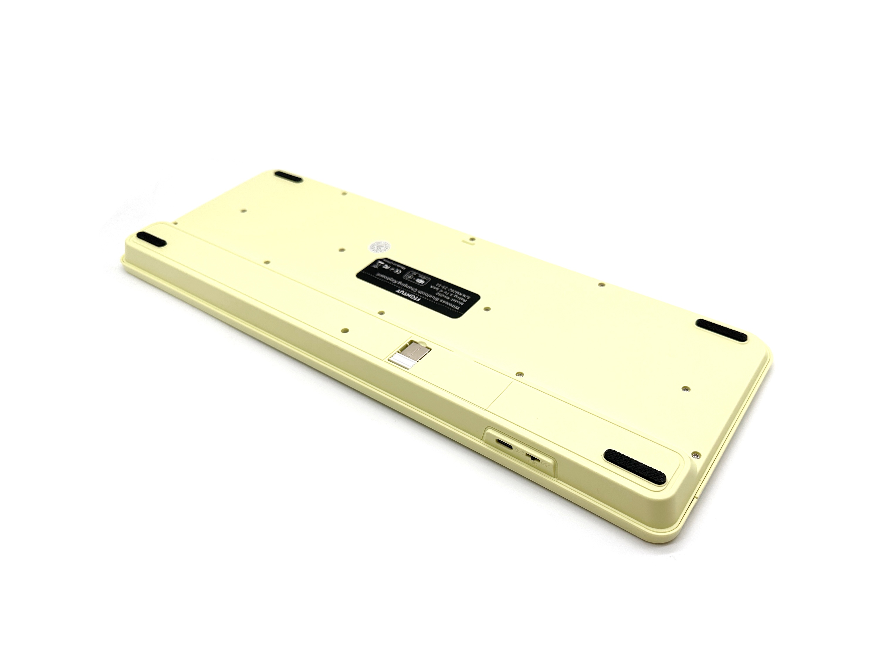 Slim and Silent Keyboard with Three-card slot